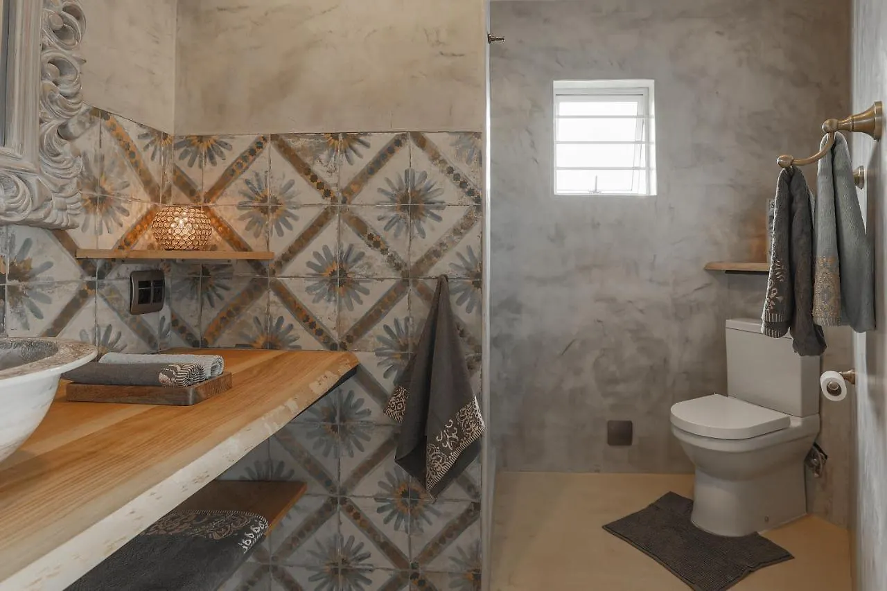 YEBO Boutique Guesthouse Somerset West